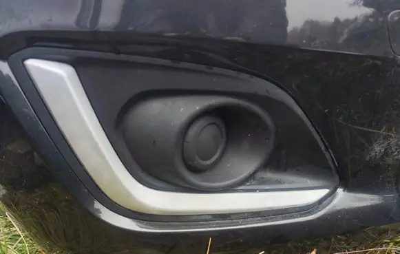 Suzuki Swift II Front grill 