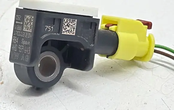 Audi A8 S8 D4 4H Airbag deployment crash/impact sensor 4H0959643 6588 170113204