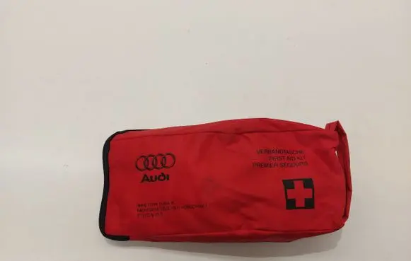 Audi A4 S4 B7 8E 8H First aid kit 8L0860282