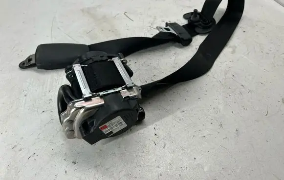 BMW X1 F48 F49 Front seatbelt 635226400B 0589P10021 010000