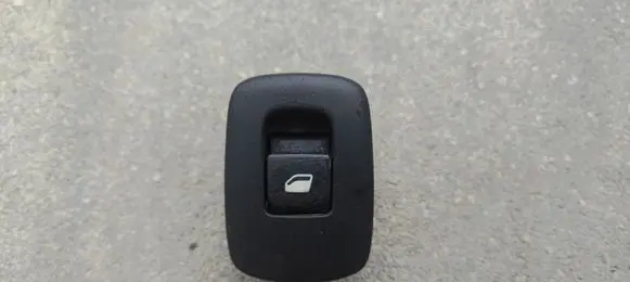 Citroen C3 Picasso Quarter vent window switch 96639378ZD