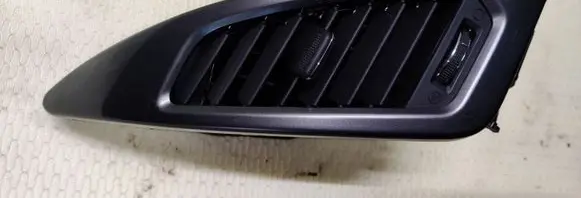 SsangYong Korando Dash center air vent grill 6961M34400