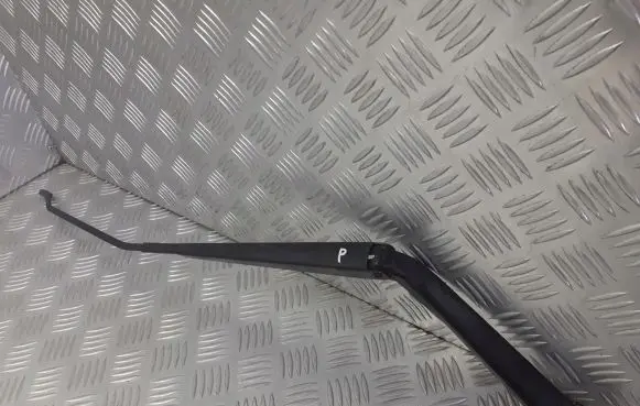 Ford Fusion Front wiper blade arm 2N1117526