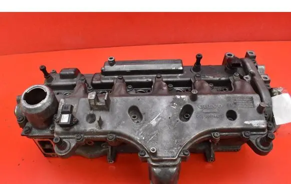 Volvo S60 Engine head 31104738-002