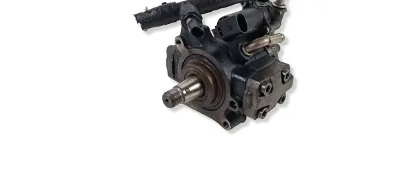 Volkswagen Caddy Fuel injection high pressure pump 03L130755E
