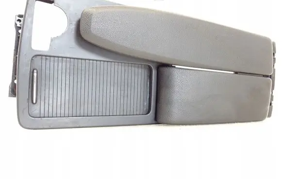 Mercedes-Benz C W204 Front door card panel trim A2046801339