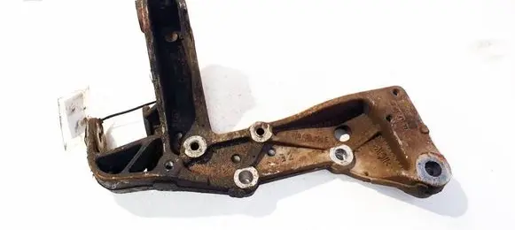 Volkswagen Golf Plus Front lower control arm/wishbone 1K0199296E