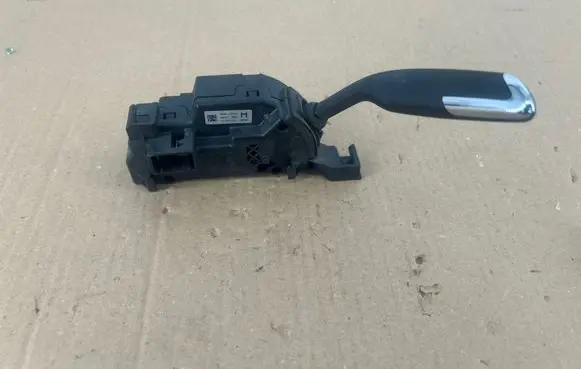 Citroen C4 Grand Picasso Gear shifter/selector 96811352XT 0049 28371095