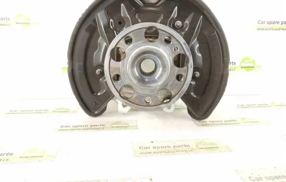 Mercedes-Benz E W238 Rear wheel hub 2133572600 0004230100