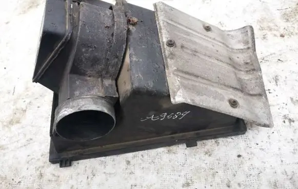 Audi A6 S6 C4 4A Throttle valve 0281002074 4a0133471