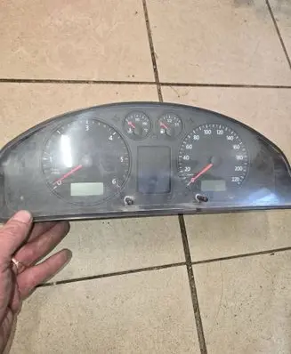 Volkswagen Transporter - Caravelle T5 Speedometer (instrument cluster) 7H0920861E VWZ7Z0G5567444 21060723063