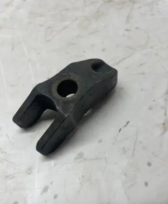 Volkswagen Multivan T4 Fuel Injector clamp holder