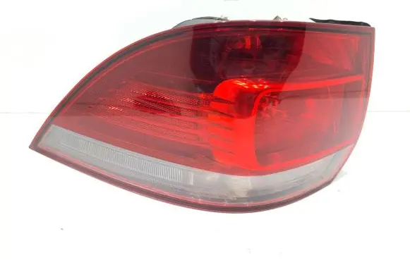 Rear/tail lights