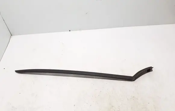 Volvo C40 Windshield trim 32262941