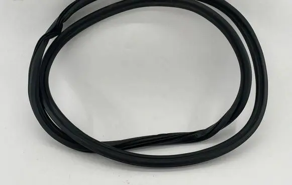 Audi A6 S6 C7 4G Rubber seal rear door 4G5833721A