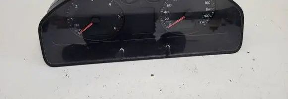 Volkswagen Transporter - Caravelle T5 Speedometer (instrument cluster) 88311346
