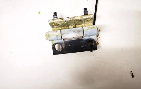 Peugeot 806 Tailgate/trunk/boot hinge