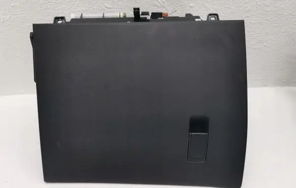 Peugeot 5008 II Glove box 1792581X