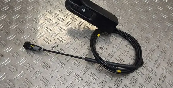 Toyota Verso Fuel cap flap release cable 