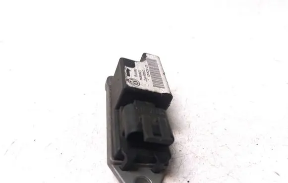 Volkswagen Golf III Airbag deployment crash/impact sensor 1J0909606A