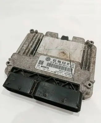 Volkswagen Golf VI Engine control unit/module 03C906016AM 03C907309A 0261S06083