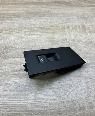Volkswagen PASSAT B7 Electric window control switch 3AA868750