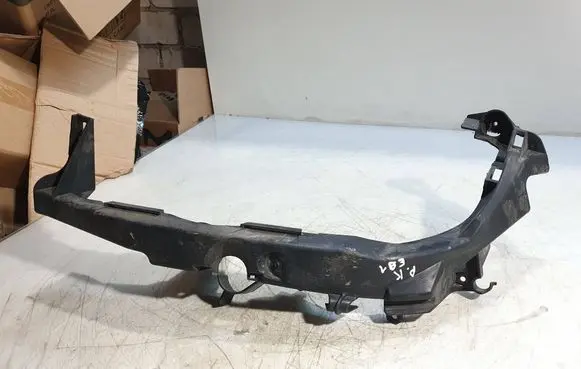 BMW 3 E90 E91 Headlight/headlamp mounting bracket 15857712