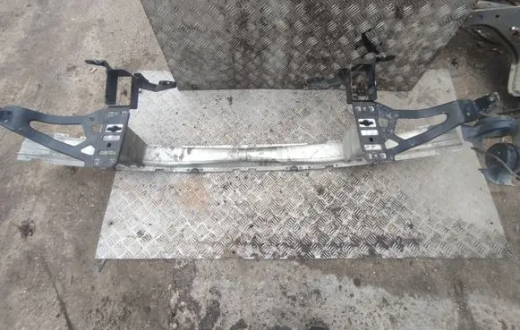 BMW 5 E60 E61 Front bumper cross member