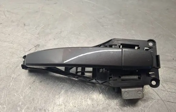 Opel Astra H Front door exterior handle 