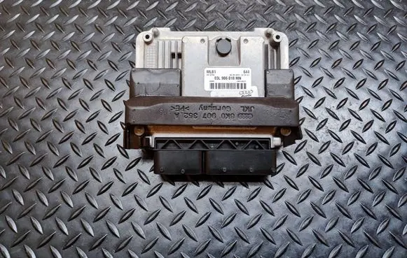 Audi Q5 SQ5 Engine control unit/module 03L906018MN