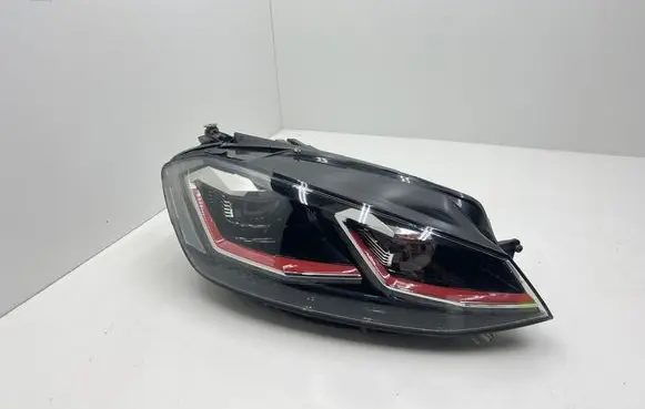Volkswagen Golf VII Headlight/headlamp 5G1941082A 1ZX01306646