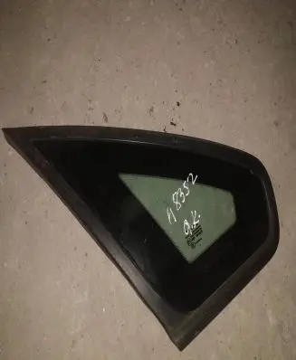 Volvo S40 Rear side window