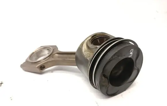 BMW 5 E60 E61 Piston with connecting rod