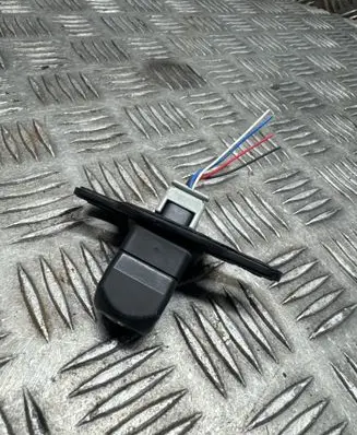 Toyota Avensis T270 Reversing camera 8679005040 580303598 KD63B5RC