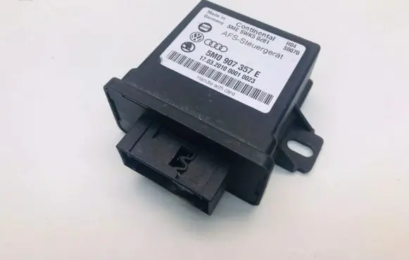 Volkswagen PASSAT B7 Light module LCM 5M0907357E