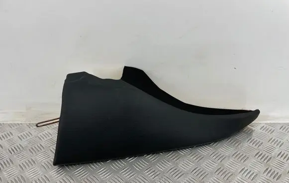 Mercedes-Benz C W204 Rear seat side top trim 6031678L9D88 55048188 6031678L9088