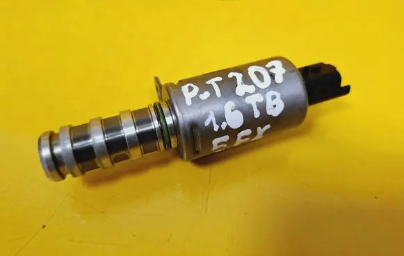 Peugeot 207 Camshaft vanos timing valve V758776080-03