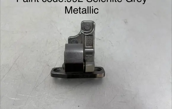 Mercedes-Benz GLC X253 C253 Rear door lower hinge X2531405