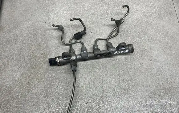 Opel Astra J Fuel main line pipe 55576177 0445214221