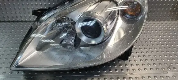 Mercedes-Benz B W245 Headlight/headlamp A1698201761