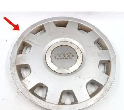 Audi A4 S4 B5 8D R15 wheel hub/cap/trim 8L0601147