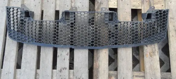 KIA Soul Front bumper lower grill 2K000