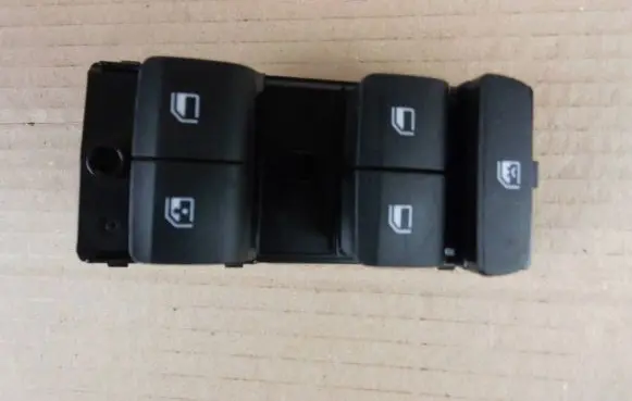 Hyundai i20 (BC3 BI3) Electric window control switch 93571Q0210