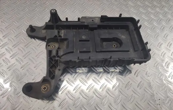 Volkswagen PASSAT B7 Battery tray 1K0915325B