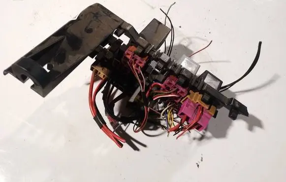 Audi A4 S4 B5 8D Fuse box set