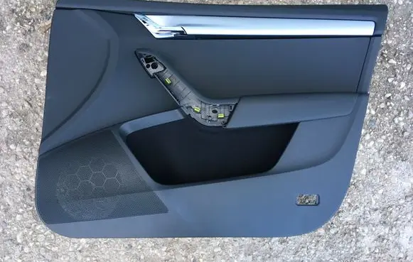 Skoda Octavia Mk3 (5E) Front door card panel trim 5E1867014A 5E1867014PW5