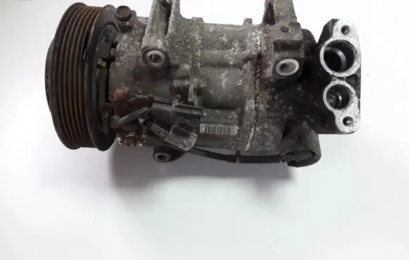 Nissan Qashqai Air conditioning (A/C) compressor (pump) 926004EA0A