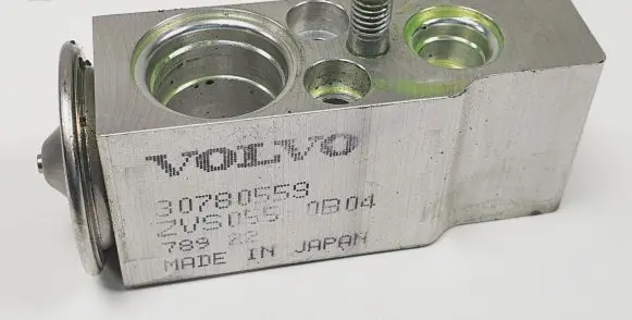Volvo XC90 Air conditioning (A/C) expansion valve 30780559