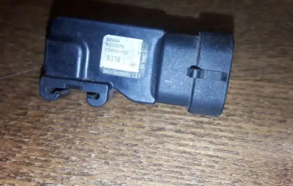 Renault Megane I Air pressure sensor 16220279 7700101762