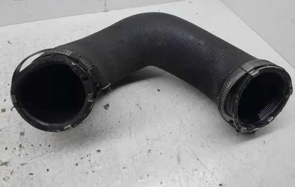 Audi Q7 4L Intercooler hose/pipe 7L6145972E